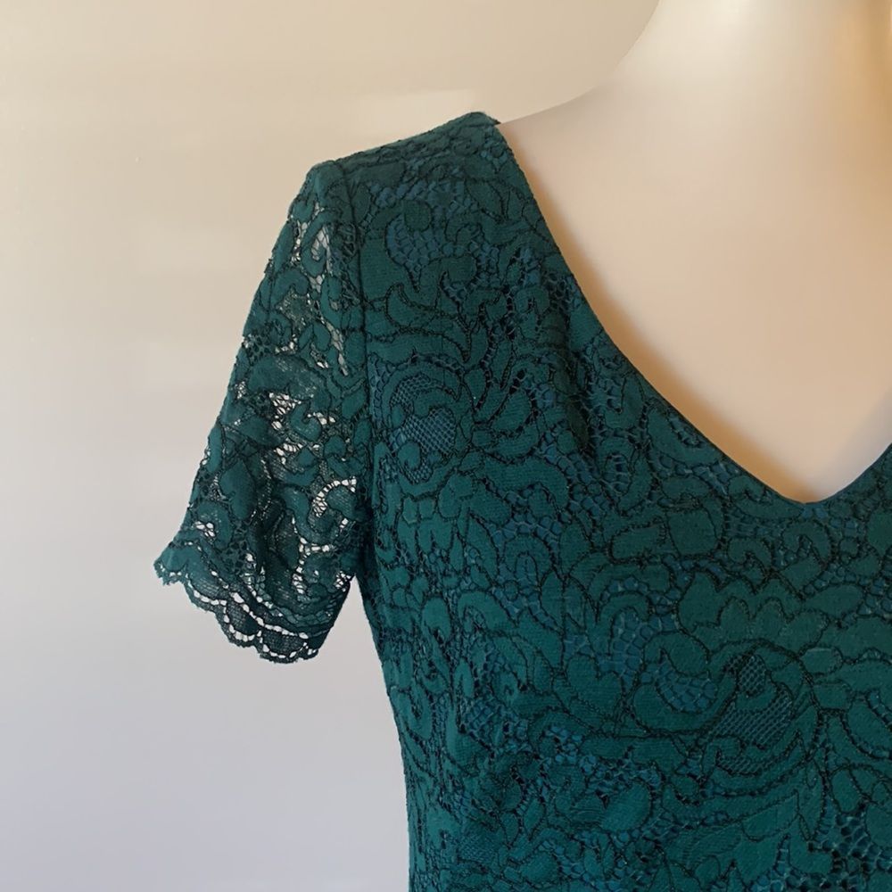 [Lauren Ralph Lauren] Green Lace Dress - Size 6 - Picture 2 of 5